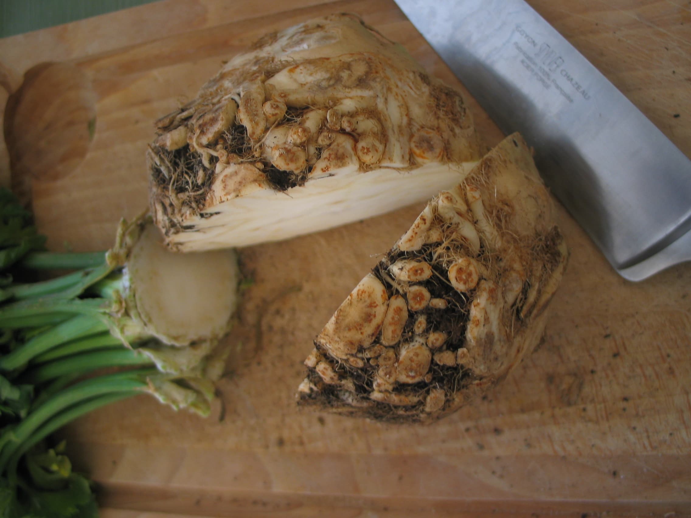 Celeriac, cooked, boiled, drained, without salt
